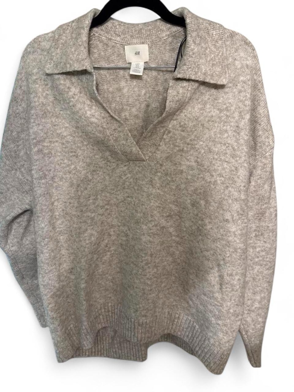 H&M Women's Light Beige V-Neck Collared Sweater